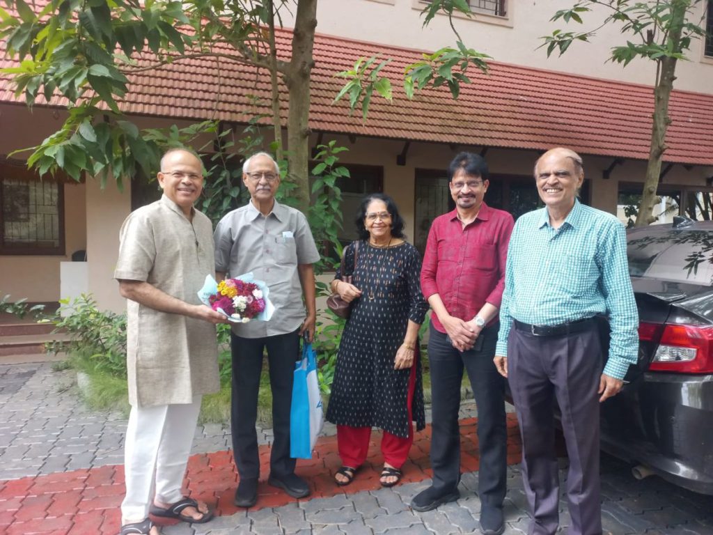 Jnanapeeta Awardee Sri Damodar Mauzo Visits World Konkani Centre