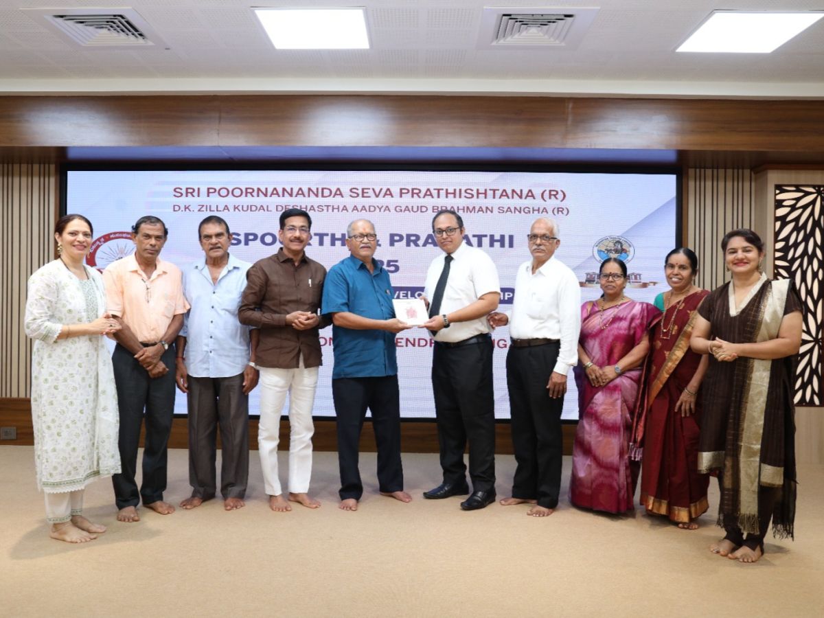 Dr. Ritesh Prabhu Addresses SPOORTHI & PRAGATHI Camp on Oral Hygiene